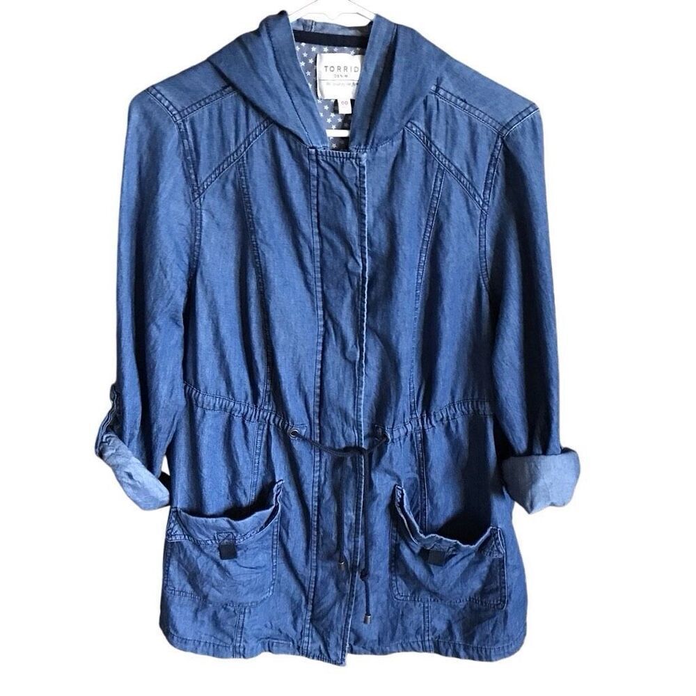 Torrid denim chambray Jacket blue hooded Women’s SZ 00 = Medium Drawstring zip
